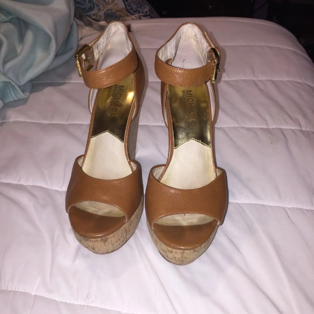 Micheal Kors wedges